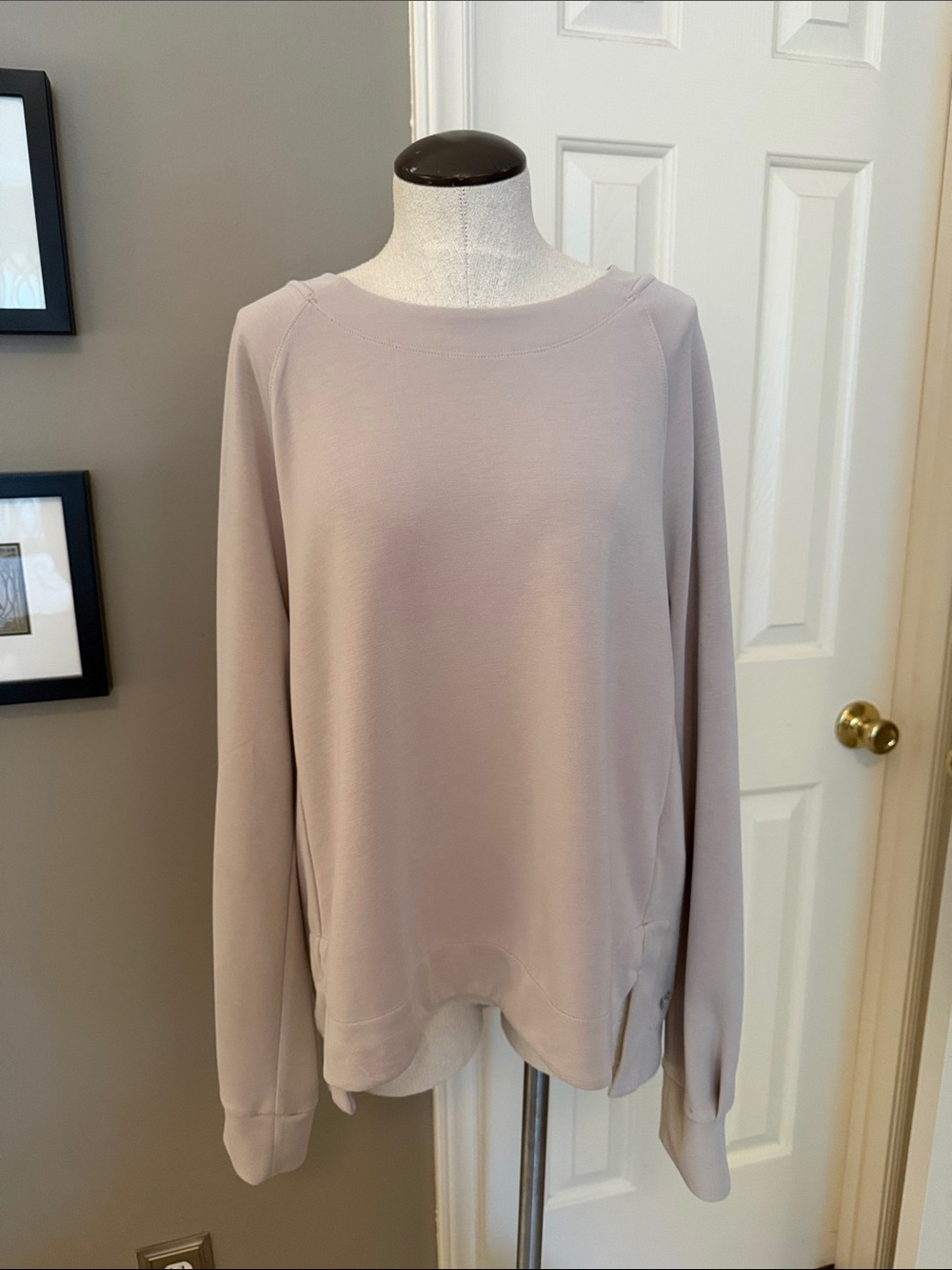 Athleta Seasoft Lightweight Sweatshirt - Mauve